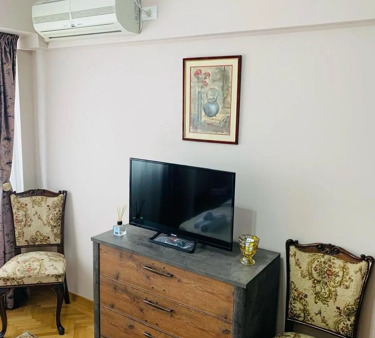 Sofiart Apartment Βουκουρέστι